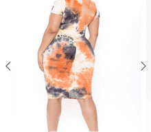 Load image into Gallery viewer, Plus Size Short Sleeve Midi Body con dress
