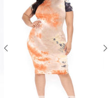 Load image into Gallery viewer, Plus Size Short Sleeve Midi Body con dress
